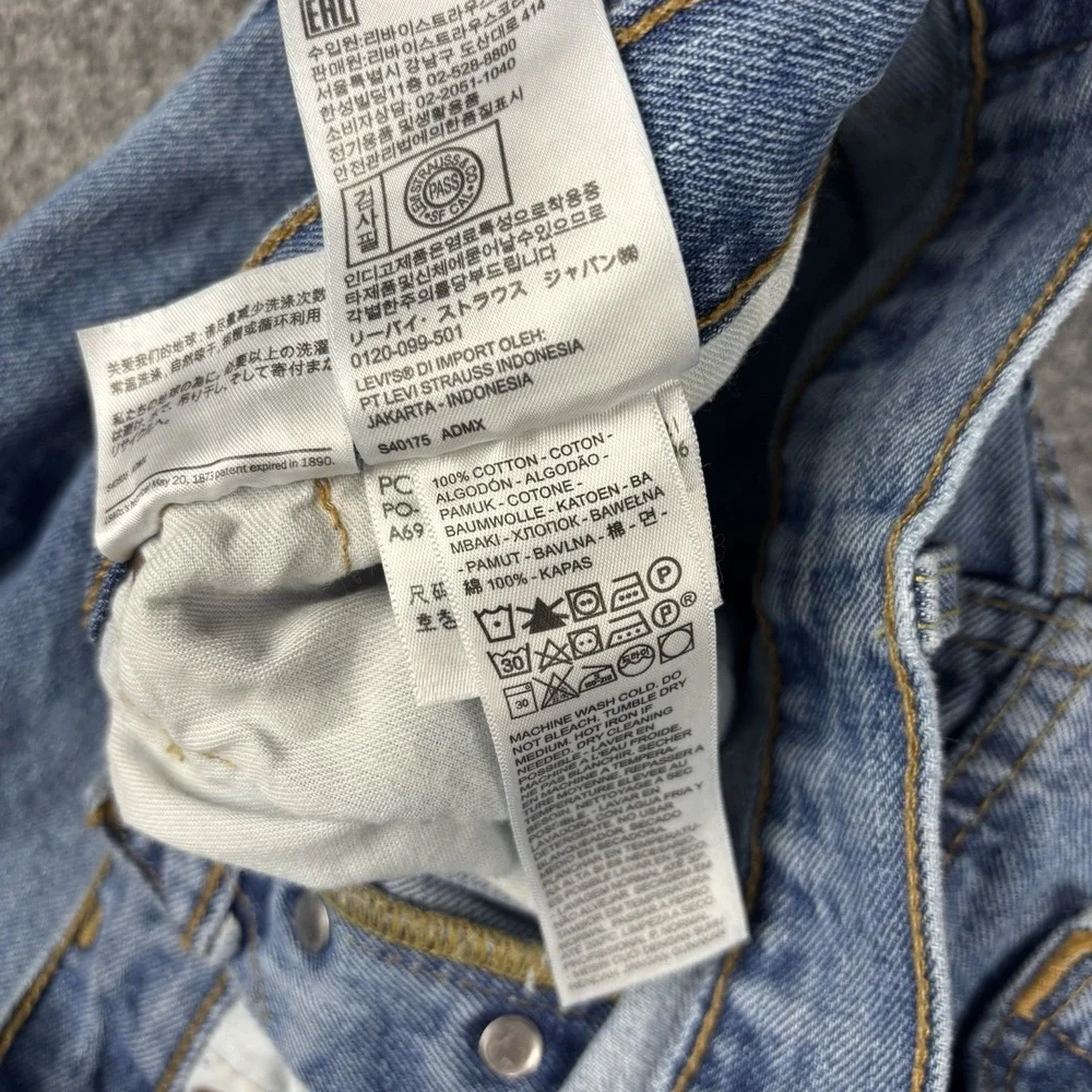 Levi's 501 Jeans Men's 31x36 Button Fly Straight Leg Light Wash Y2K‎ Denim EUC